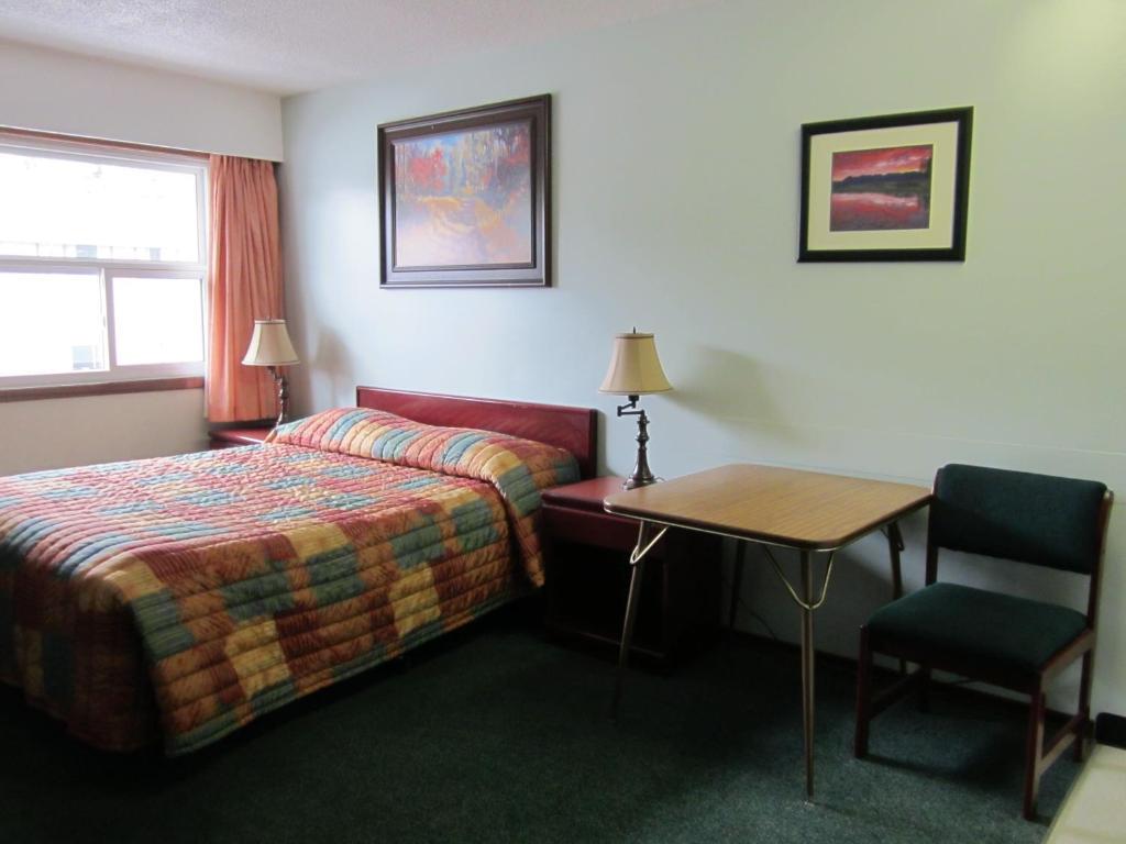 Aleeda Motel Prince Rupert Room photo