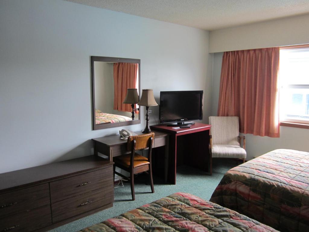 Aleeda Motel Prince Rupert Room photo